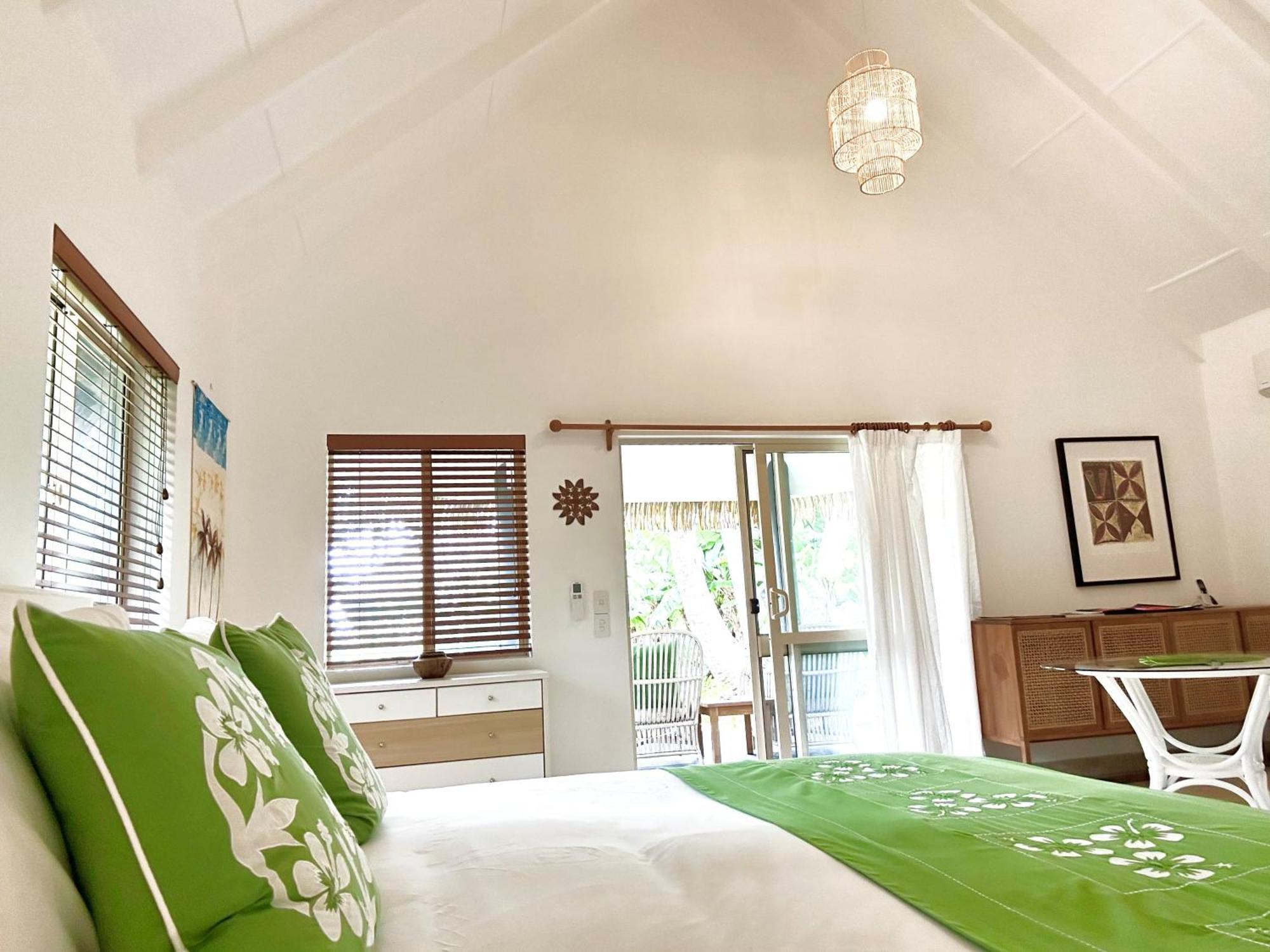 Motu Beachfront Art Villas Rarotonga Bagian luar foto